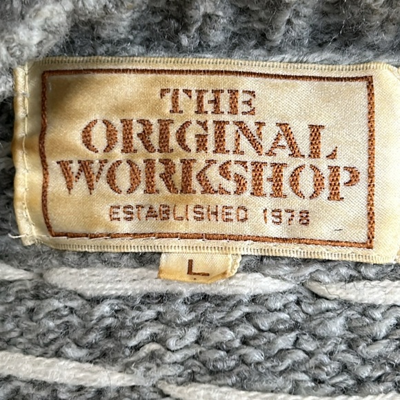 Vintage 80s Princess Diana Black Sheep Grey Knit Sweater, size Medium - Picture 6 of 8